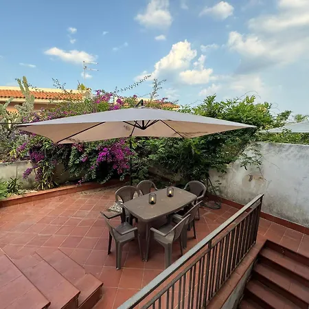 Marilu E Il Mare - Terraced House